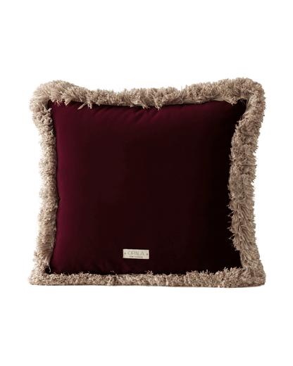 OPALA Home Talismans makes handmade luxury velvet cushions for an exclusive home decor, made in Portugal with premium cotton velvet. Meet Opala custom-made cushions, unique and luxurious home decor accessories.