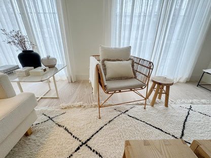 OPALA Home Talismans makes handmade luxury velvet cushions for an exclusive home decor, made in Portugal with premium cotton velvet. Meet Opala custom-made cushions, unique and luxurious home decor accessories.