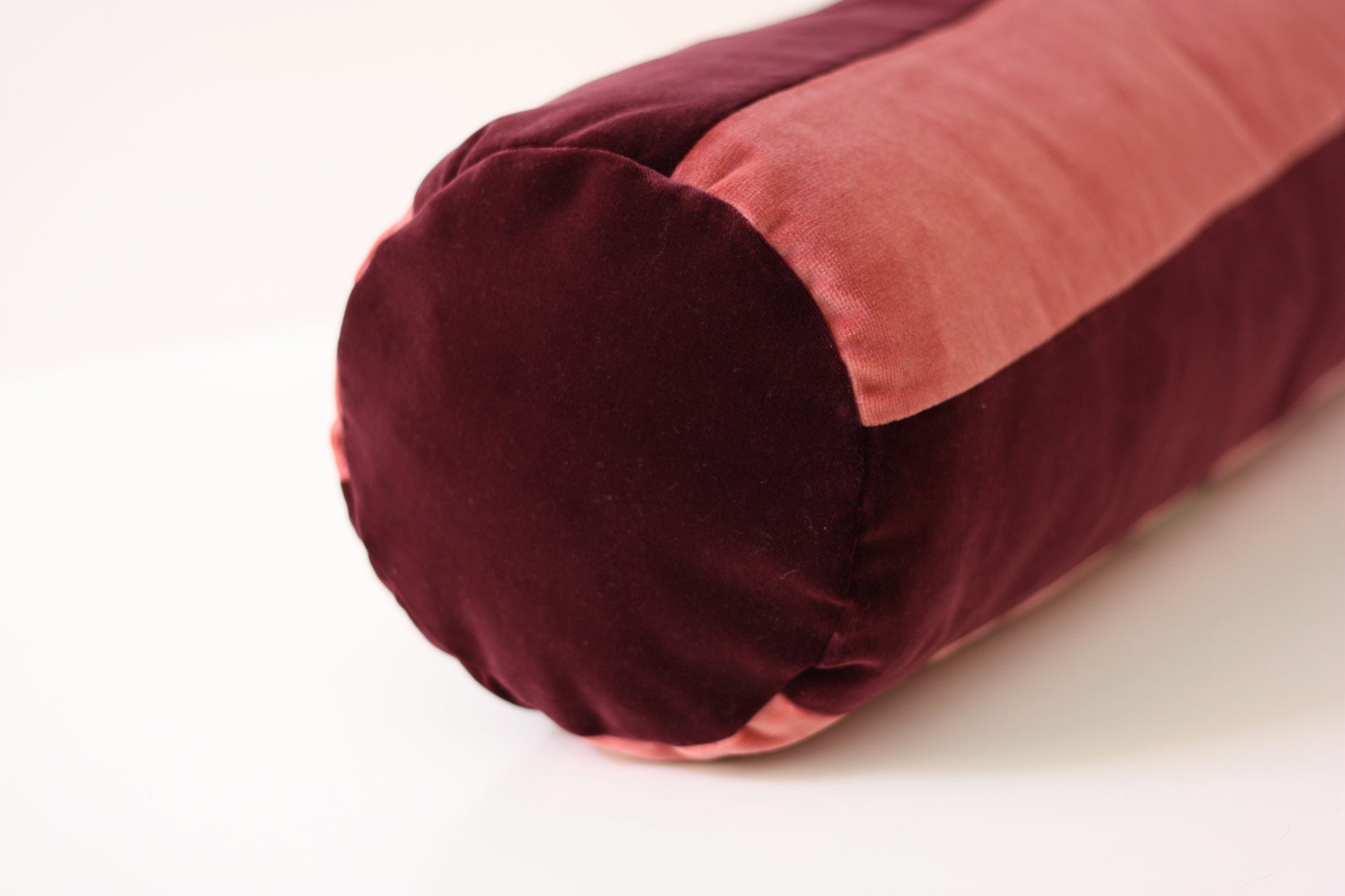 OPALA Home Talismans makes handmade luxury velvet cushions for an exclusive home decor, made in Portugal with premium cotton velvet. Meet Opala custom-made cushions, unique and luxurious home decor accessories.
