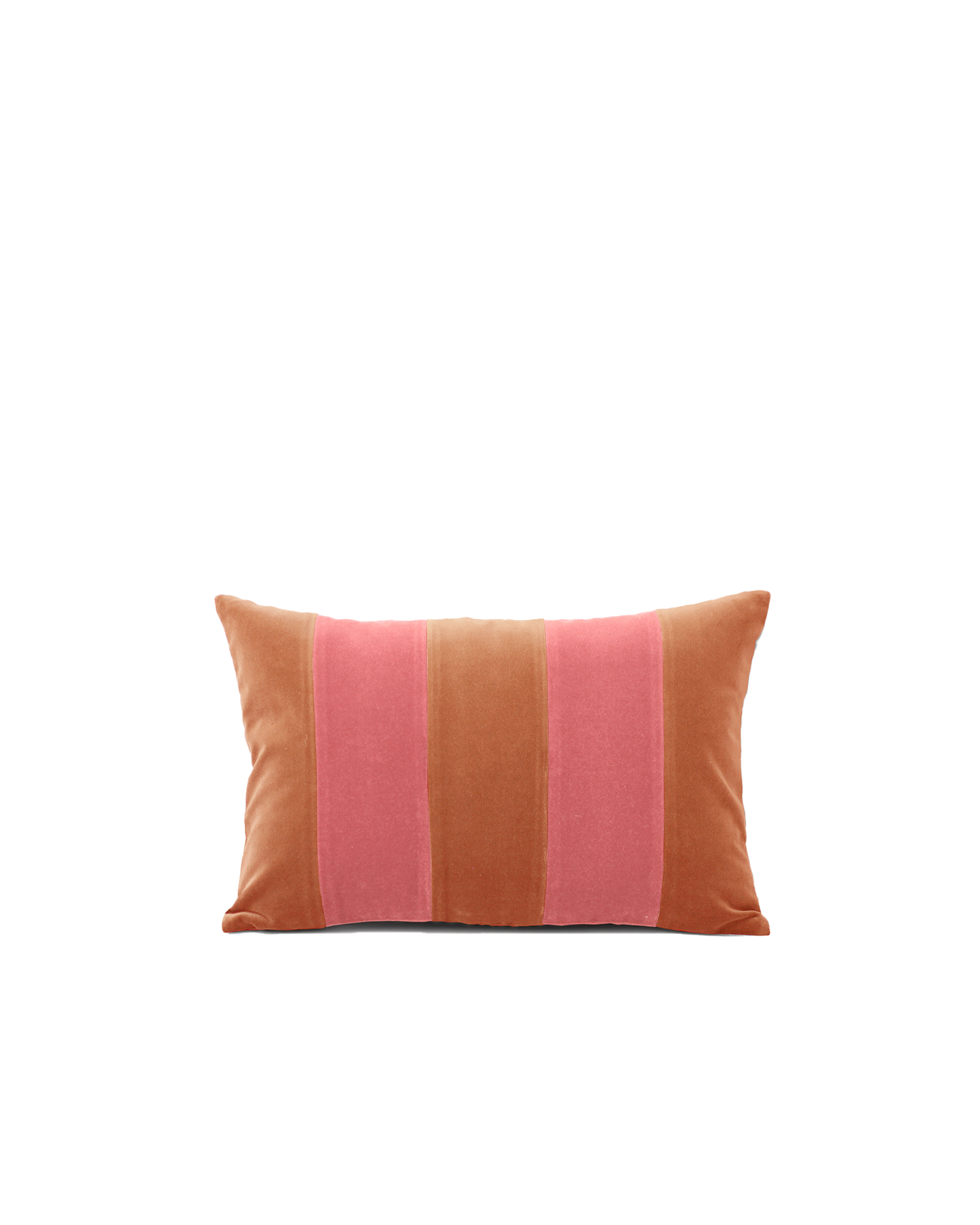 OPALA Home Talismans makes handmade luxury velvet cushions for an exclusive home decor, made in Portugal with premium cotton velvet. Meet Opala custom-made cushions, unique and luxurious home decor accessories.