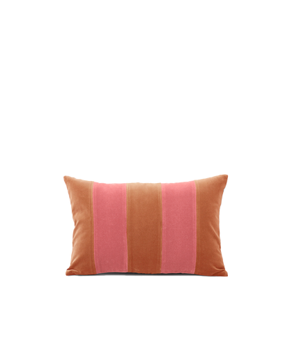 OPALA Home Talismans makes handmade luxury velvet cushions for an exclusive home decor, made in Portugal with premium cotton velvet. Meet Opala custom-made cushions, unique and luxurious home decor accessories.