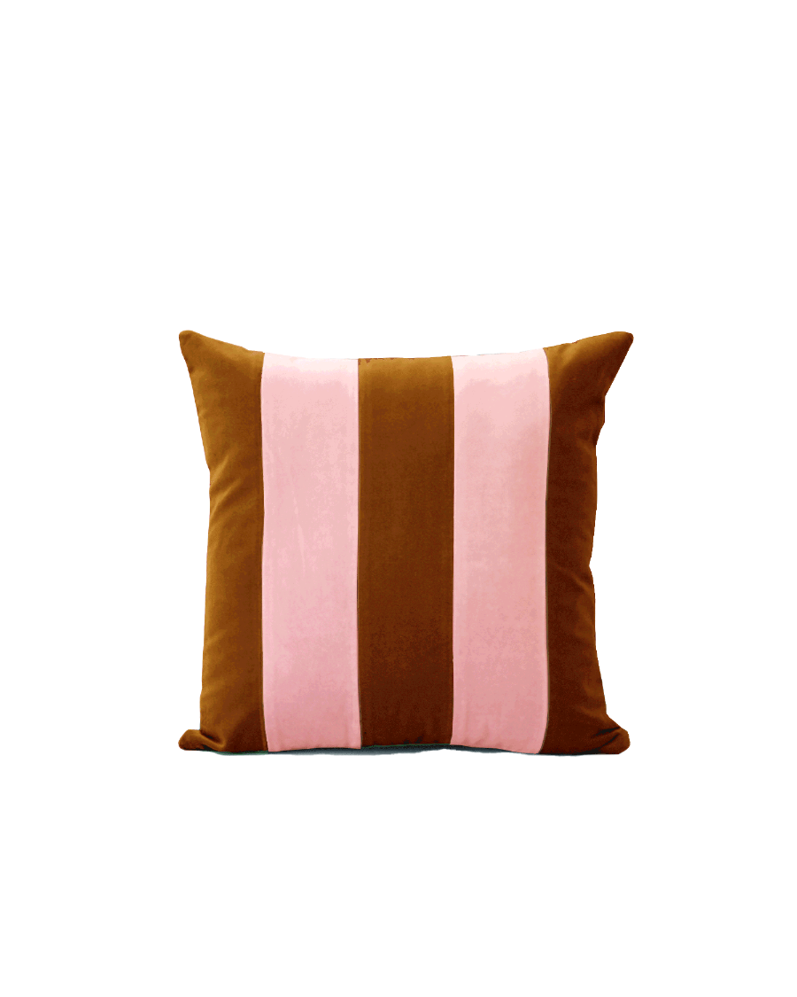 OPALA Home Talismans makes handmade luxury velvet cushions for an exclusive home decor, made in Portugal with premium cotton velvet. Meet Opala custom-made cushions, unique and luxurious home decor accessories.
