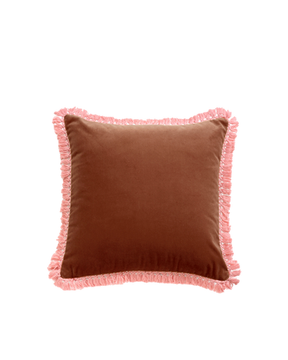 OPALA Home Talismans makes handmade luxury velvet cushions for an exclusive home decor, made in Portugal with premium cotton velvet. Meet Opala custom-made cushions, unique and luxurious home decor accessories.