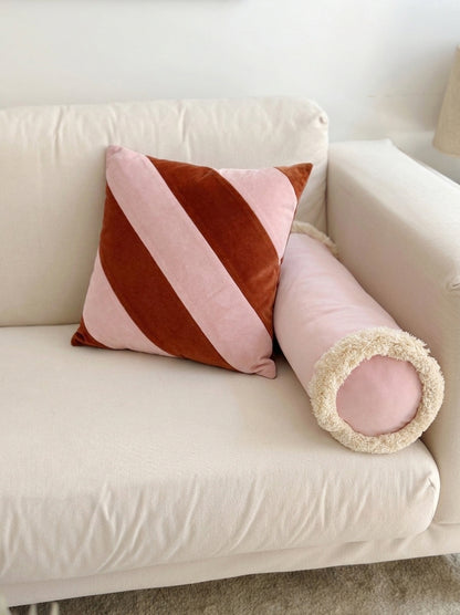OPALA Home Talismans makes handmade luxury velvet cushions for an exclusive home decor, made in Portugal with premium cotton velvet. Meet Opala custom-made cushions, unique and luxurious home decor accessories.