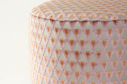 OPALA Home Talismans makes handmade luxury velvet cushions and poufes for an exclusive home decor, made in Portugal with premium cotton velvet. Meet Opala custom-made unique and luxurious home decor accessories.