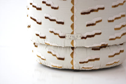 OPALA Home Talismans makes handmade luxury velvet cushions and poufes for an exclusive home decor, made in Portugal with premium cotton velvet. Meet Opala custom-made unique and luxurious home decor accessories.