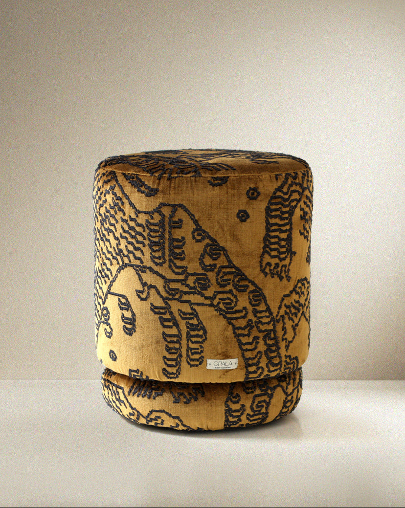 OPALA Home Talismans makes handmade luxury velvet cushions and poufes for an exclusive home decor, made in Portugal with premium cotton velvet. Meet Opala custom-made unique and luxurious home decor accessories.