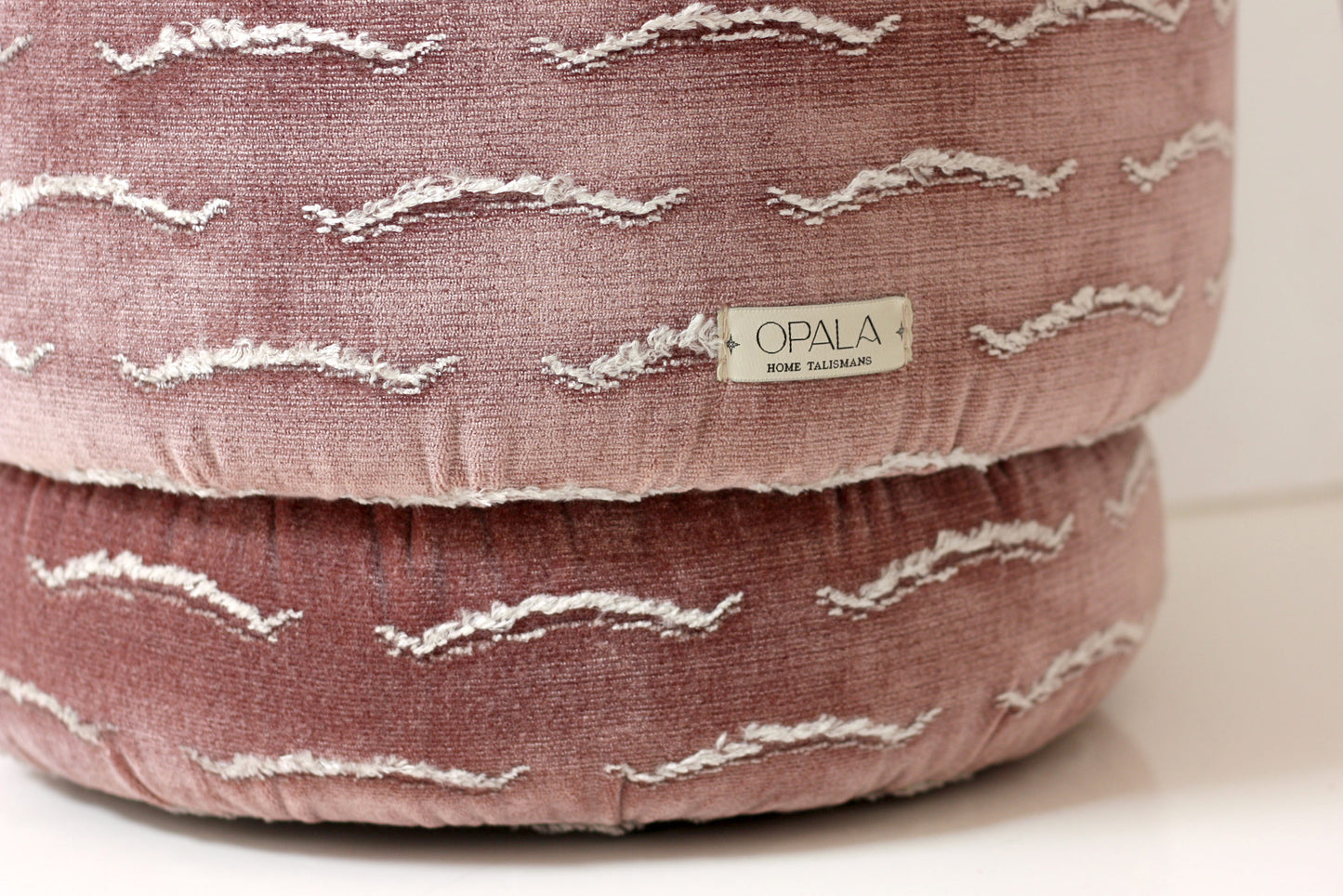 OPALA Home Talismans makes handmade luxury velvet cushions and poufes for an exclusive home decor, made in Portugal with premium cotton velvet. Meet Opala custom-made unique and luxurious home decor accessories.