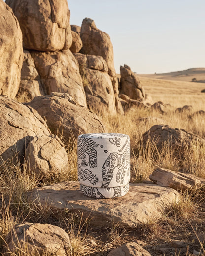 OPALA Home Talismans makes handmade luxury velvet cushions and poufes for an exclusive home decor, made in Portugal with premium cotton velvet. Meet Opala custom-made unique and luxurious home decor accessories.