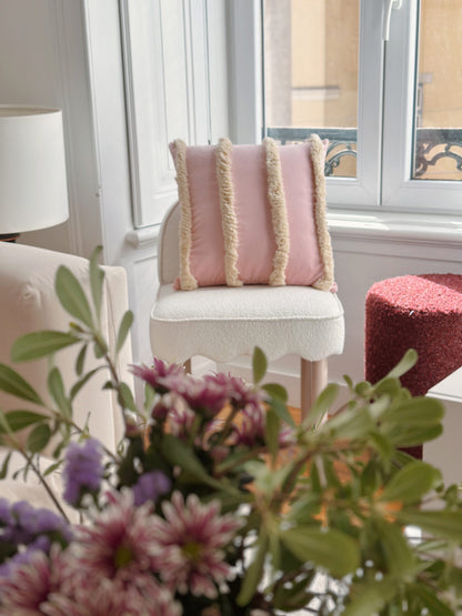 OPALA Home Talismans makes handmade luxury velvet cushions for an exclusive home decor, made in Portugal with premium cotton velvet. Meet Opala custom-made cushions, unique and luxurious home decor accessories.