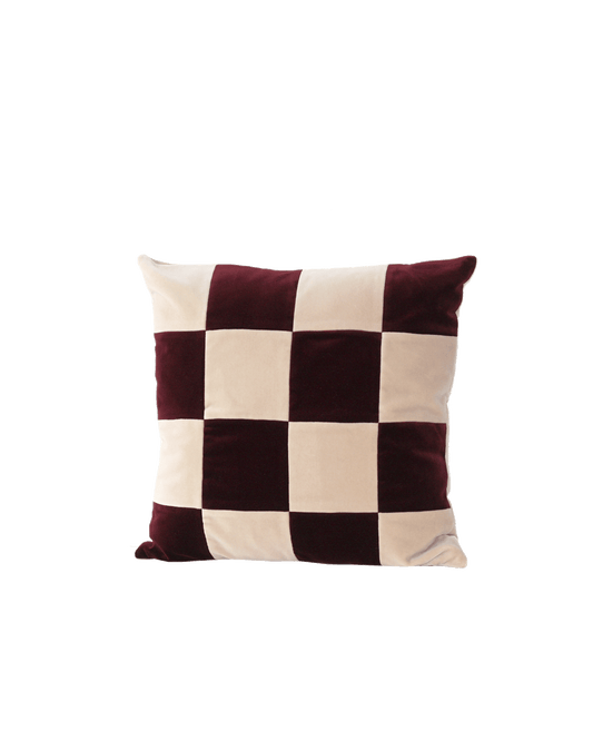 OPALA Home Talismans makes handmade luxury velvet cushions for an exclusive home decor, made in Portugal with premium cotton velvet. Meet Opala custom-made cushions, unique and luxurious home decor accessories.