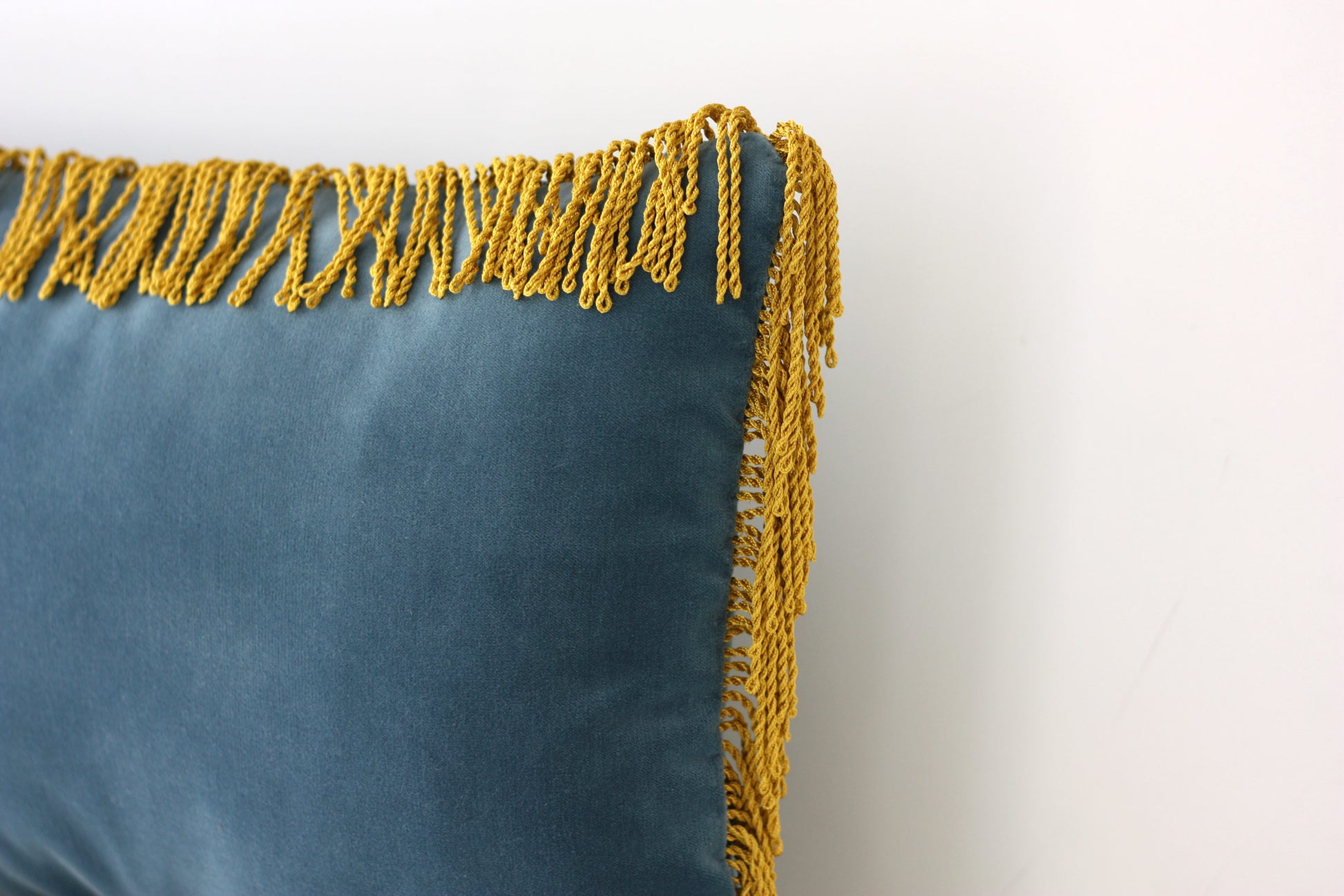 OPALA Home Talismans makes handmade luxury velvet cushions for an exclusive home decor, made in Portugal with premium cotton velvet. Meet Opala custom-made cushions, unique and luxurious home decor accessories.